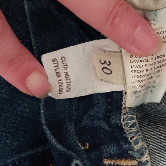 Hudson Jeans, size 30, signature low rise, boot cut, form fitting - Picture 6 of 6